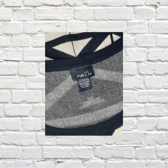 Rue21 Aztec Sweater Dress - Picture 3 of 4